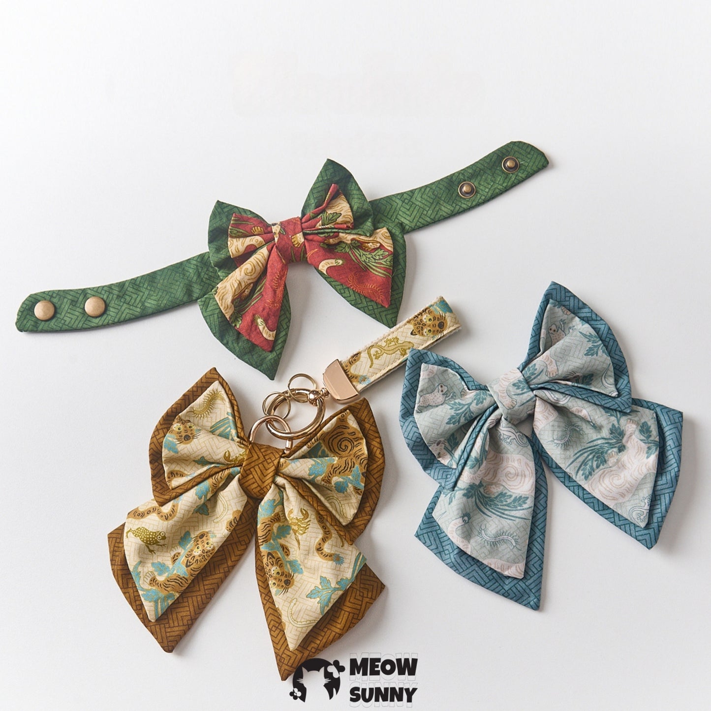 Vintage Bow jacquard cat or dog bib, Lengthened Customization