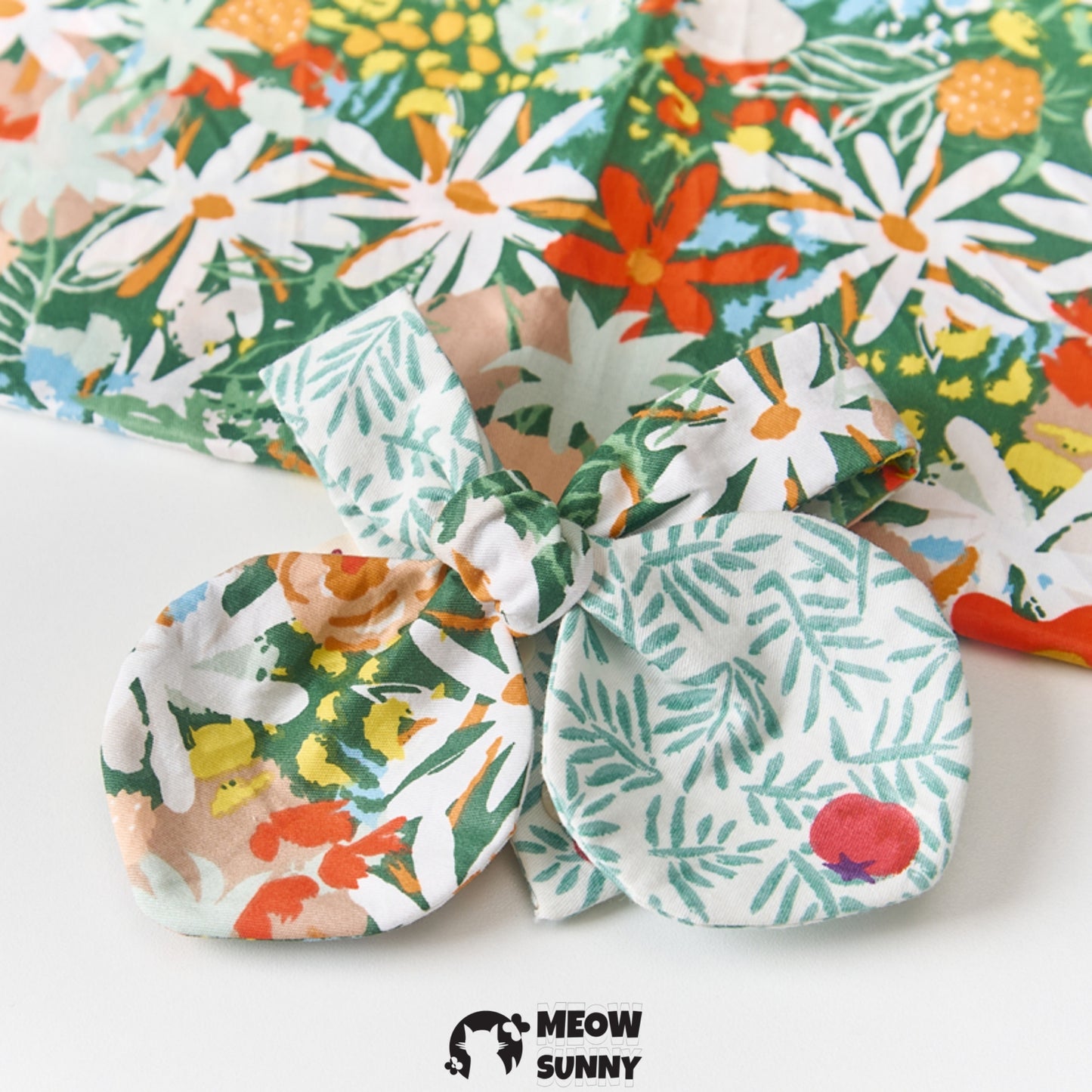 Heart-Shaped Collar Butterfly Flower Print Pet Cat &Dog Bowtie
