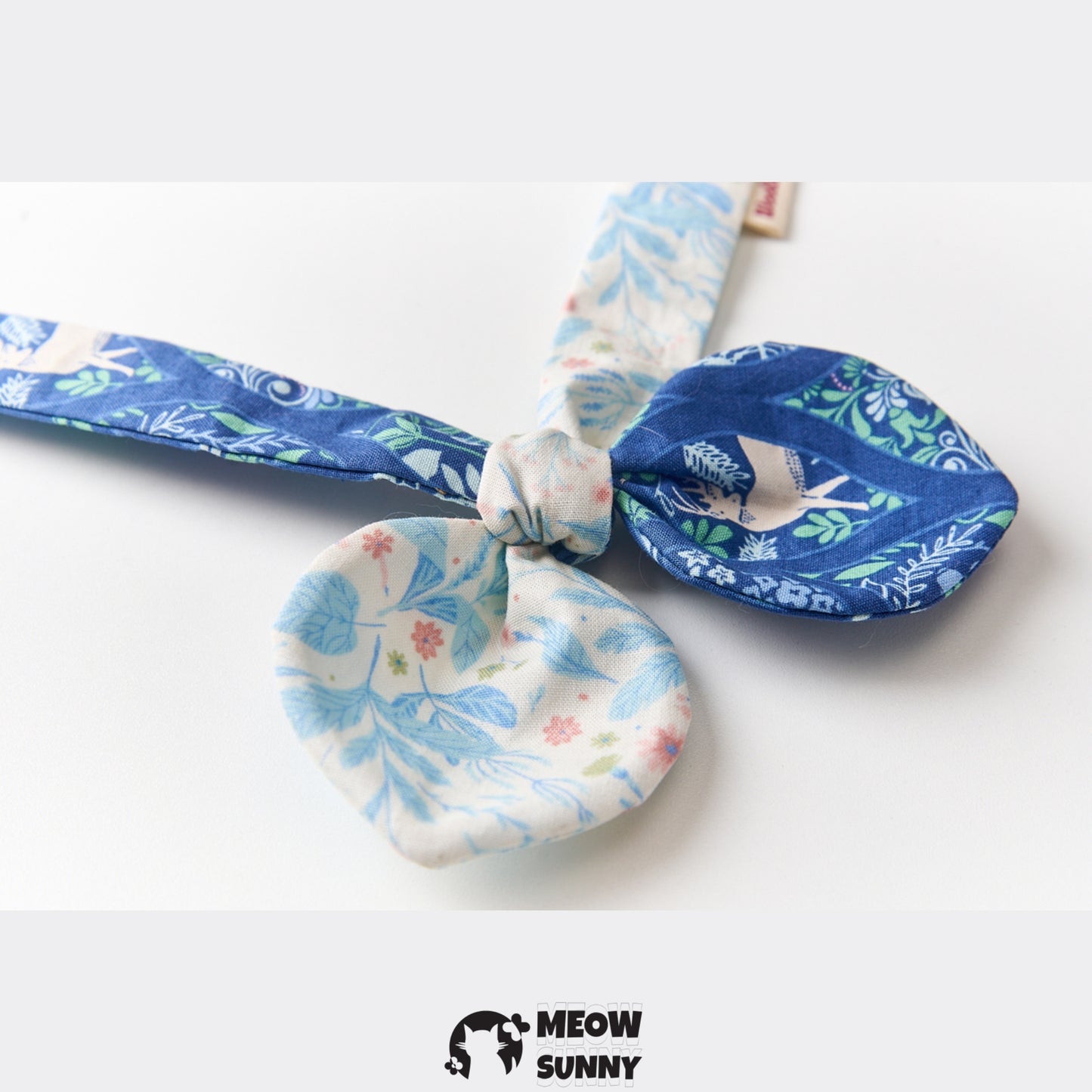 Blue Cute Printed Dog and Cat Bow Tie, Medium