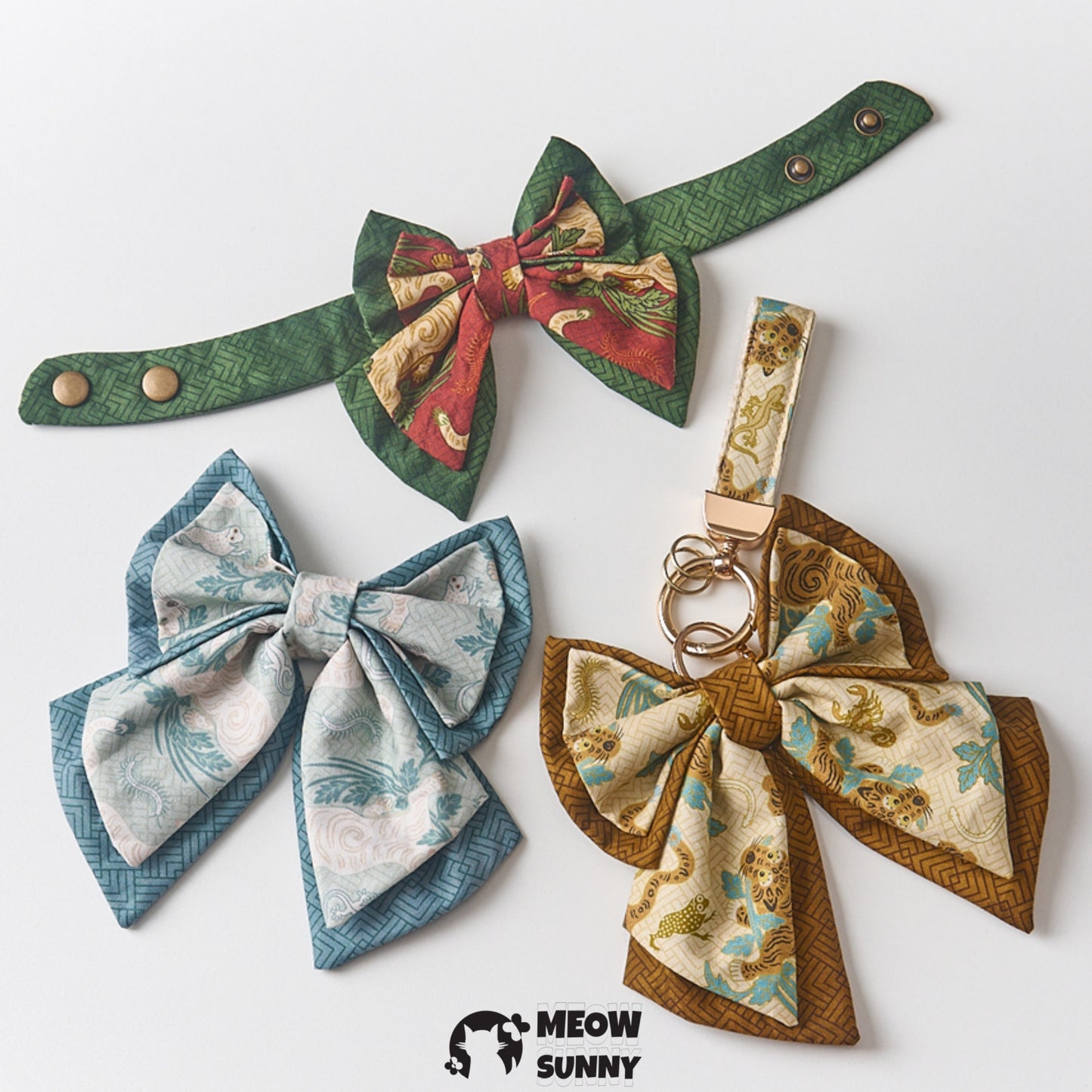 Vintage Bow jacquard cat or dog bib, Lengthened Customization