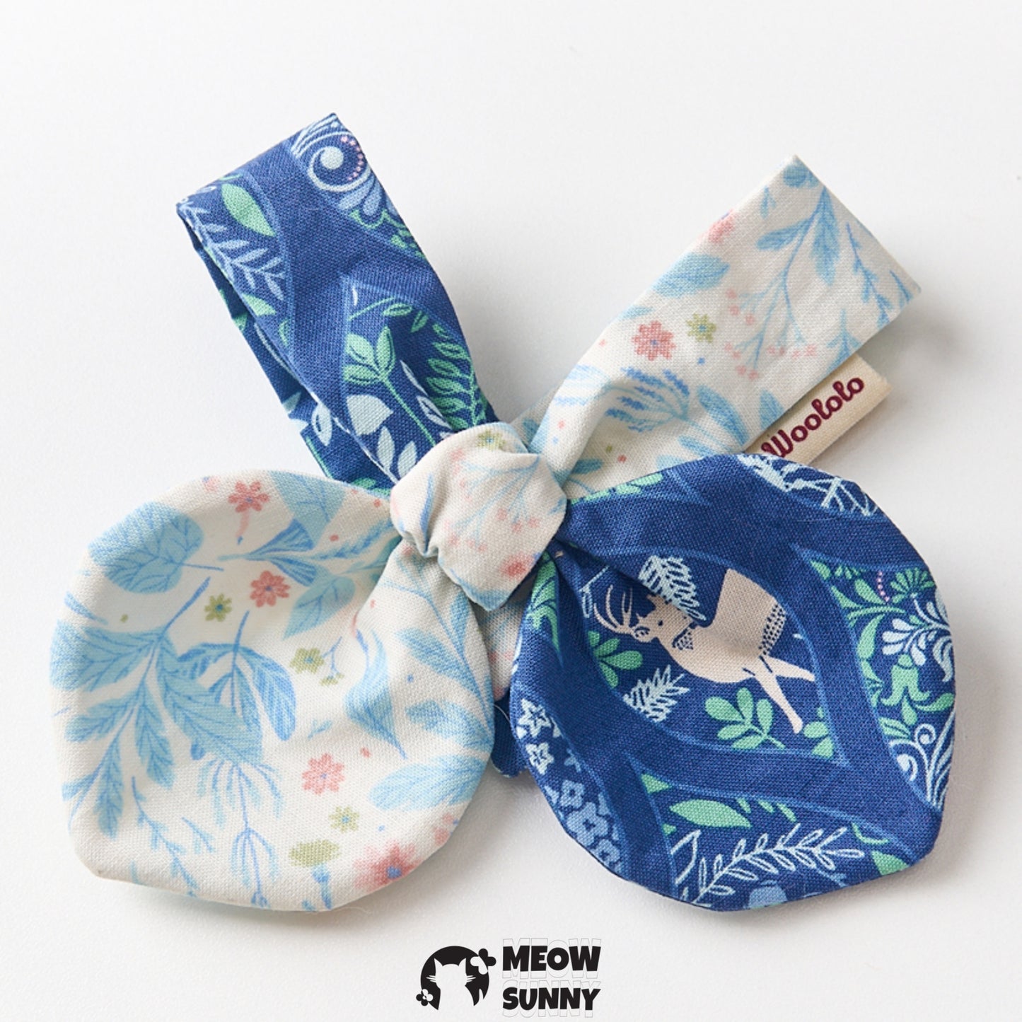 Blue Cute Printed Dog and Cat Bow Tie, Medium