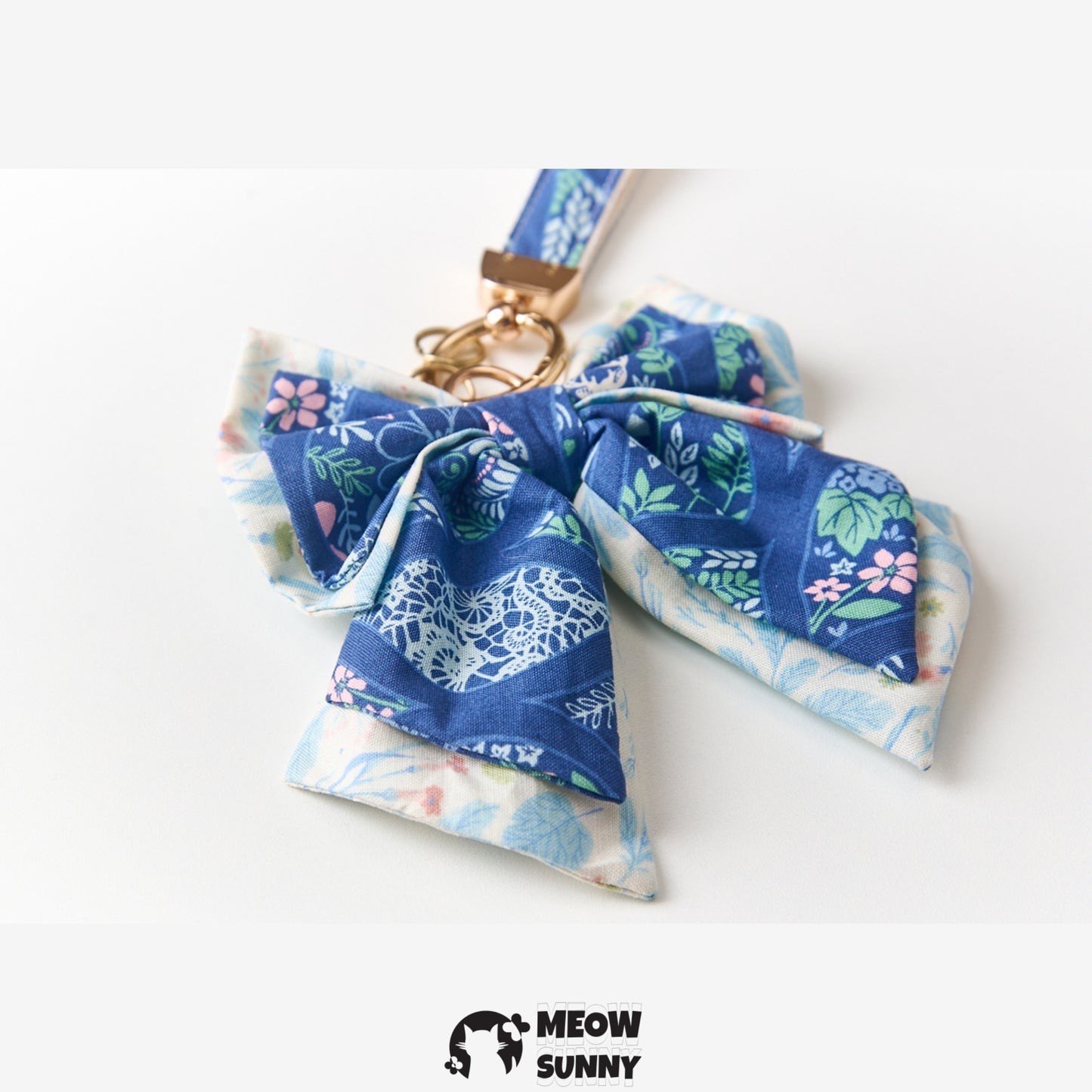 Blue Printed Dog and Cat Bow Tie, Large