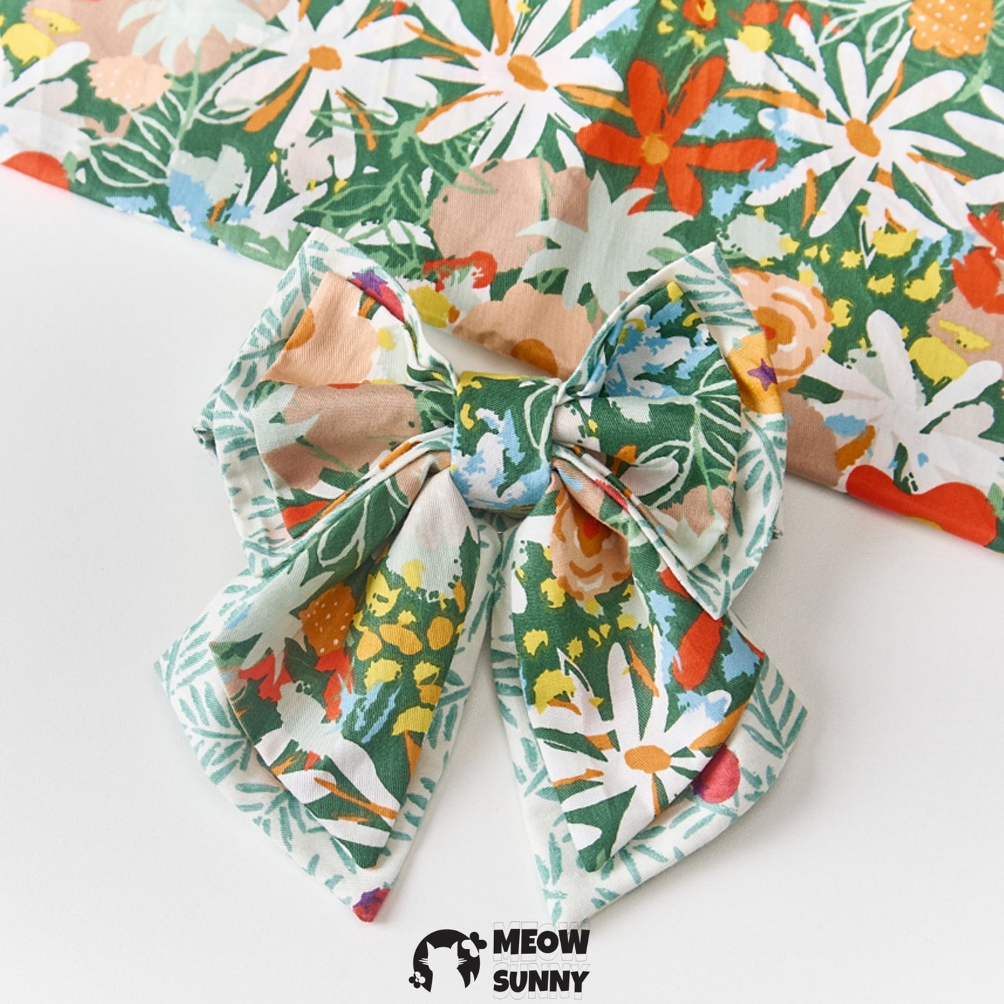 Butterfly and Flower Print Pet Cat & Dog Green Bowtie