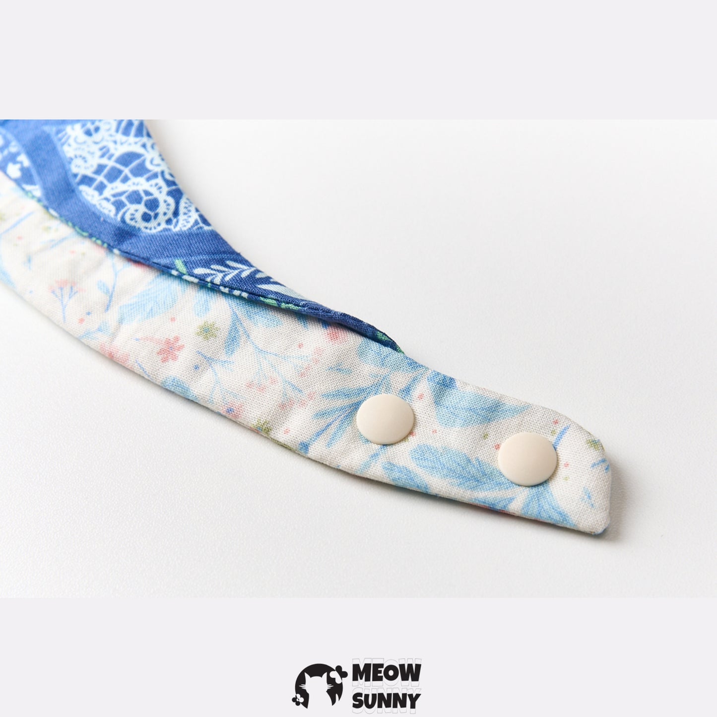 Blue Printed Cotton Dog and Cat Bib, Medium