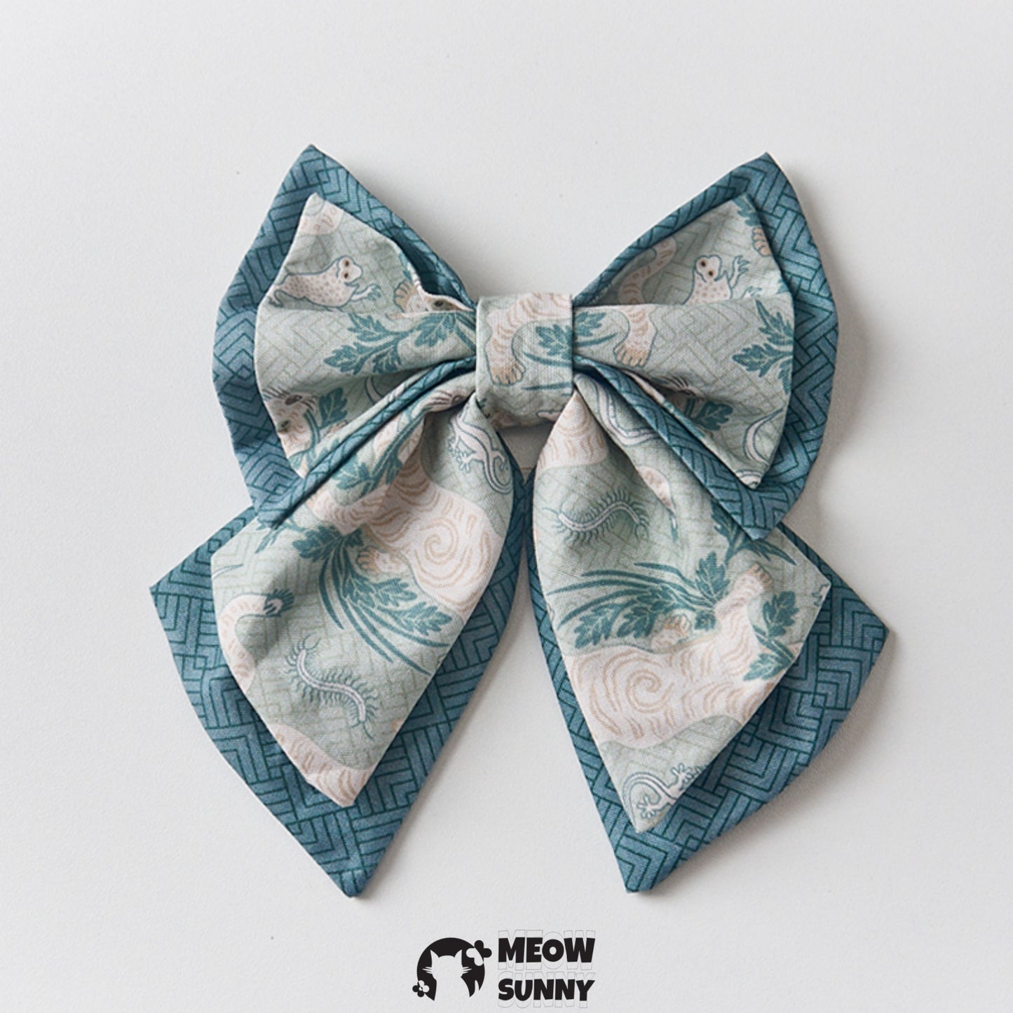 Vintage Bow jacquard cat or dog bib, Lengthened Customization