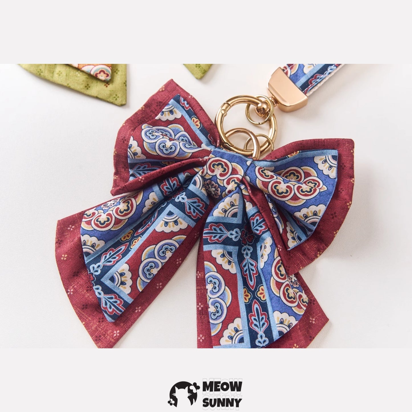 Bow Jacquard Cat or Dog Bib, Lengthened Customization