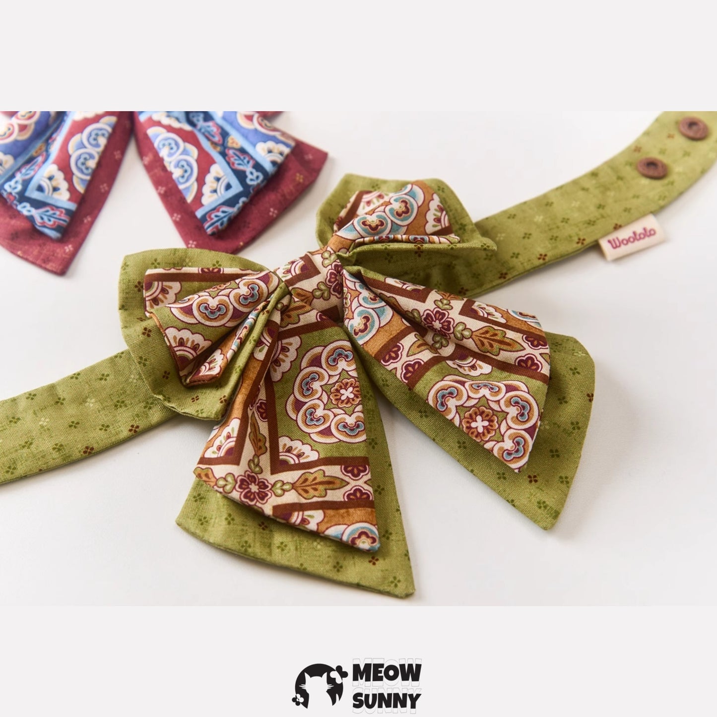 Bow Jacquard Cat or Dog Bib, Lengthened Customization