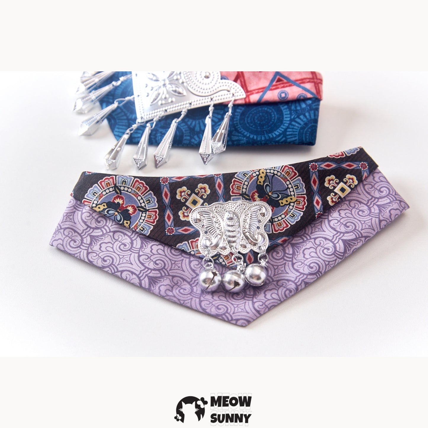 Vintage Metallic Pet Cat & Dog Triangle Scarf Necklace