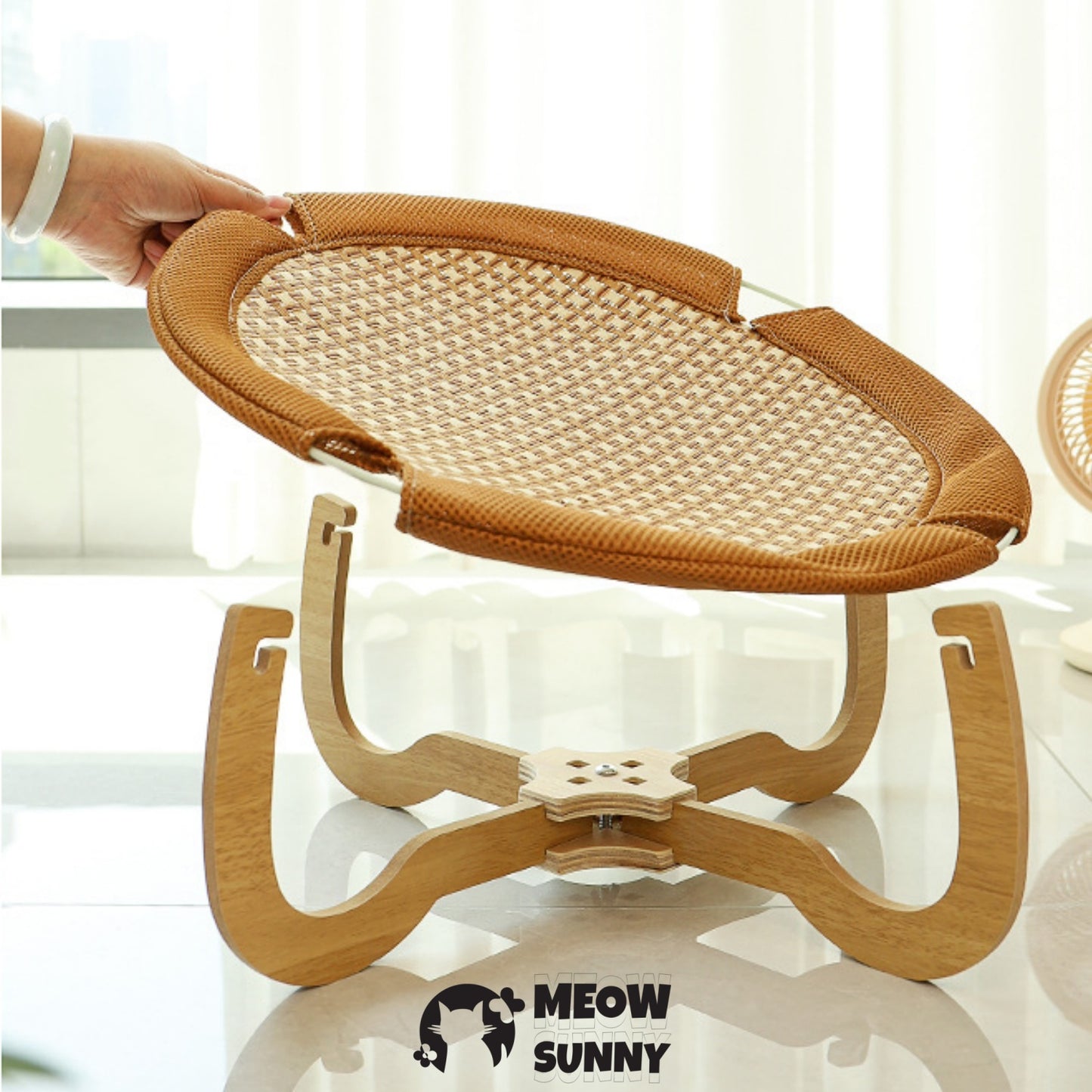 Finsion Cat Round Disc Display Bamboo Weaving Bed