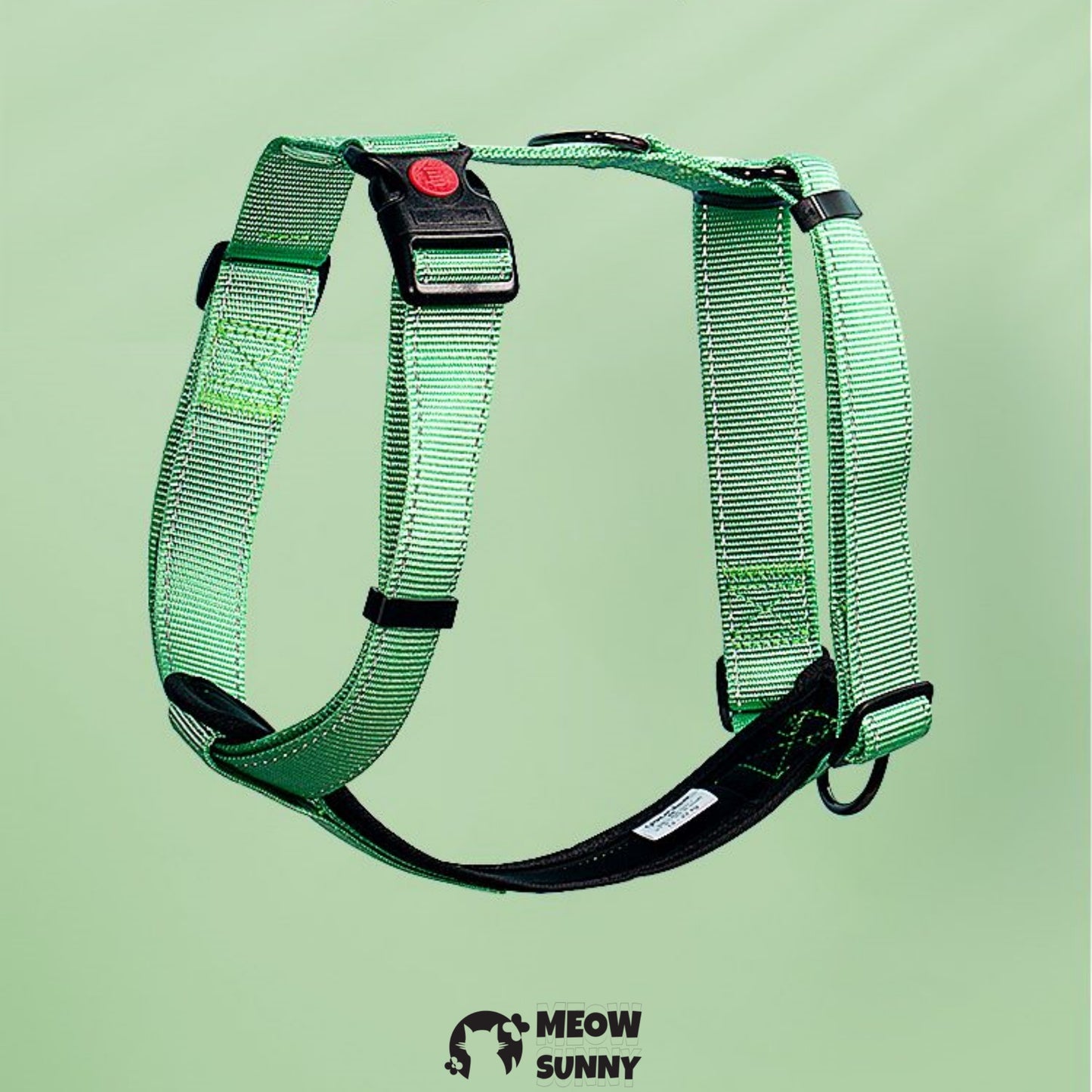 Front-Clip Dog Harness, Medium: 27 to 32-cm chest,4 in 1 Harness & Leash & Cruise Light