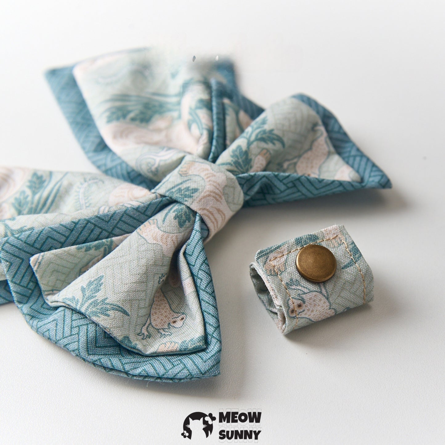 Vintage Bow jacquard cat or dog bib, Lengthened Customization