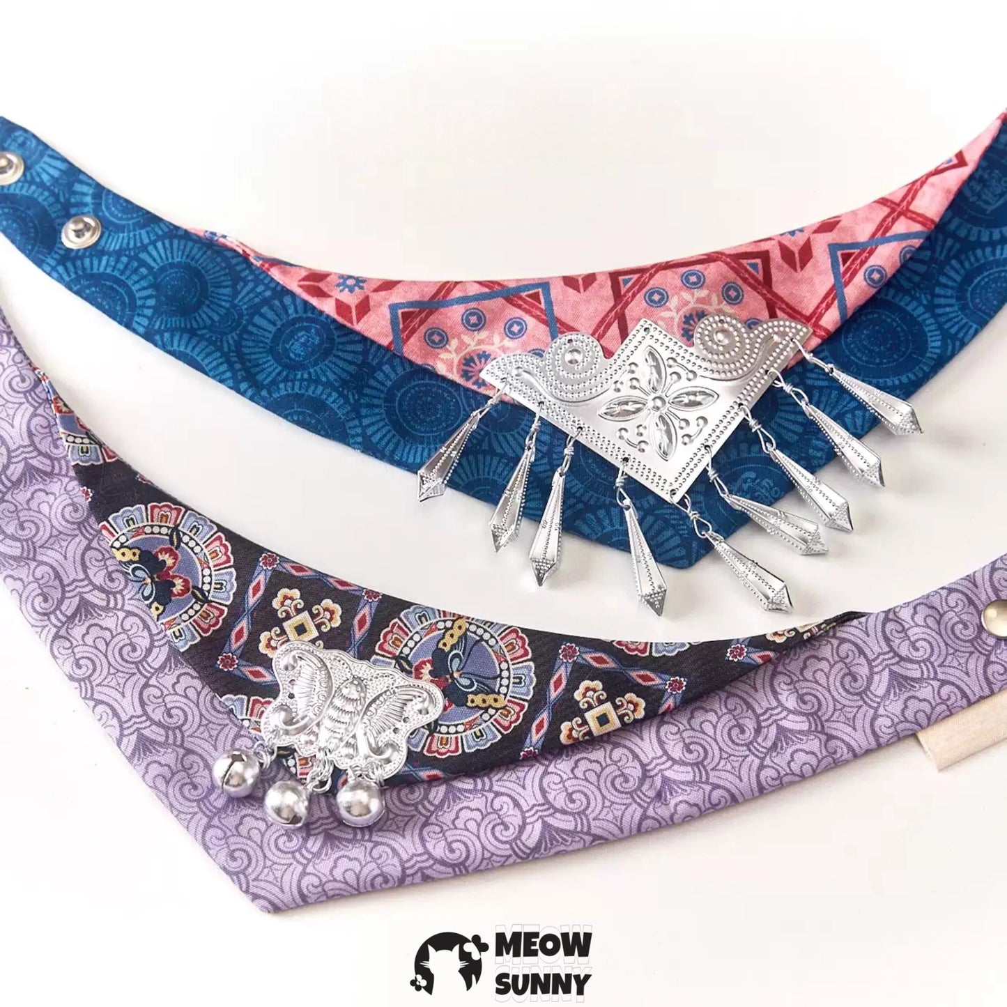 Vintage Metallic Pet Cat & Dog Triangle Scarf Necklace