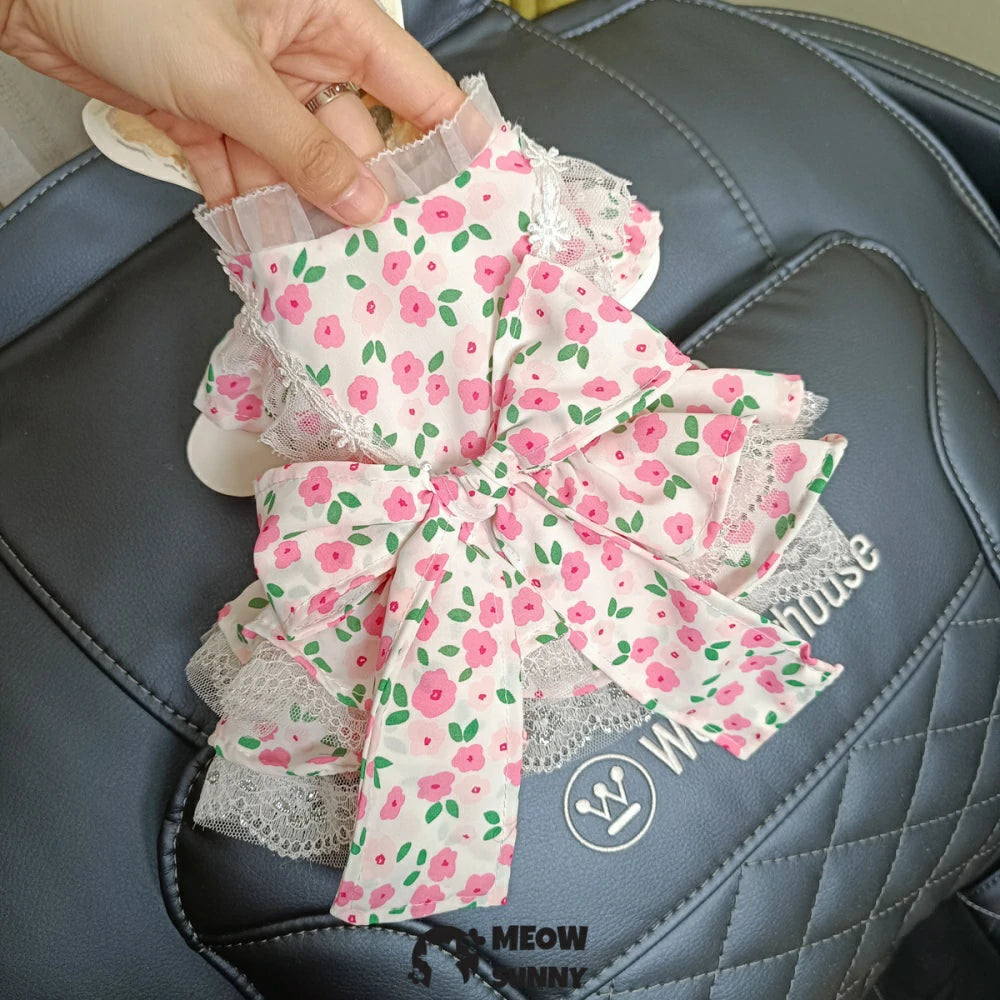 Rose floral skirt dog clothes spring and summer thin pastoral skirt