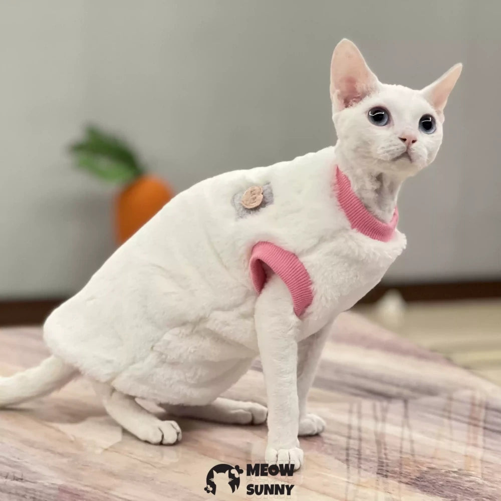 Sphynx hairless cat clothes are warm, soft and comfortable