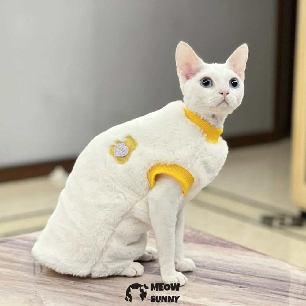 Sphynx hairless cat clothes are warm, soft and comfortable