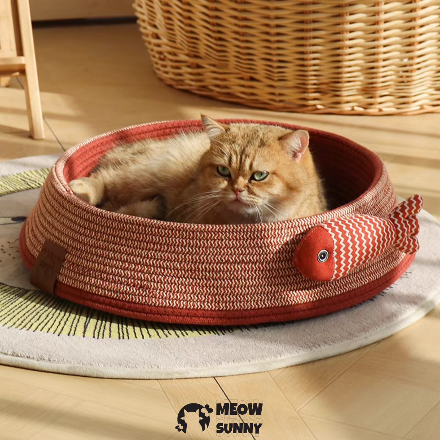 Woven Warm Round bolster Mat Small Cat Bed with Small Fish Toy