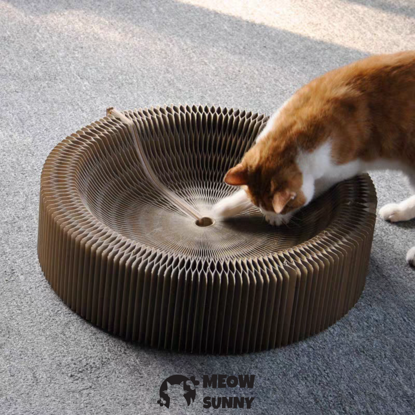 Shapeable, deformable, fixed shape, change style, comfortable scratching board for cats