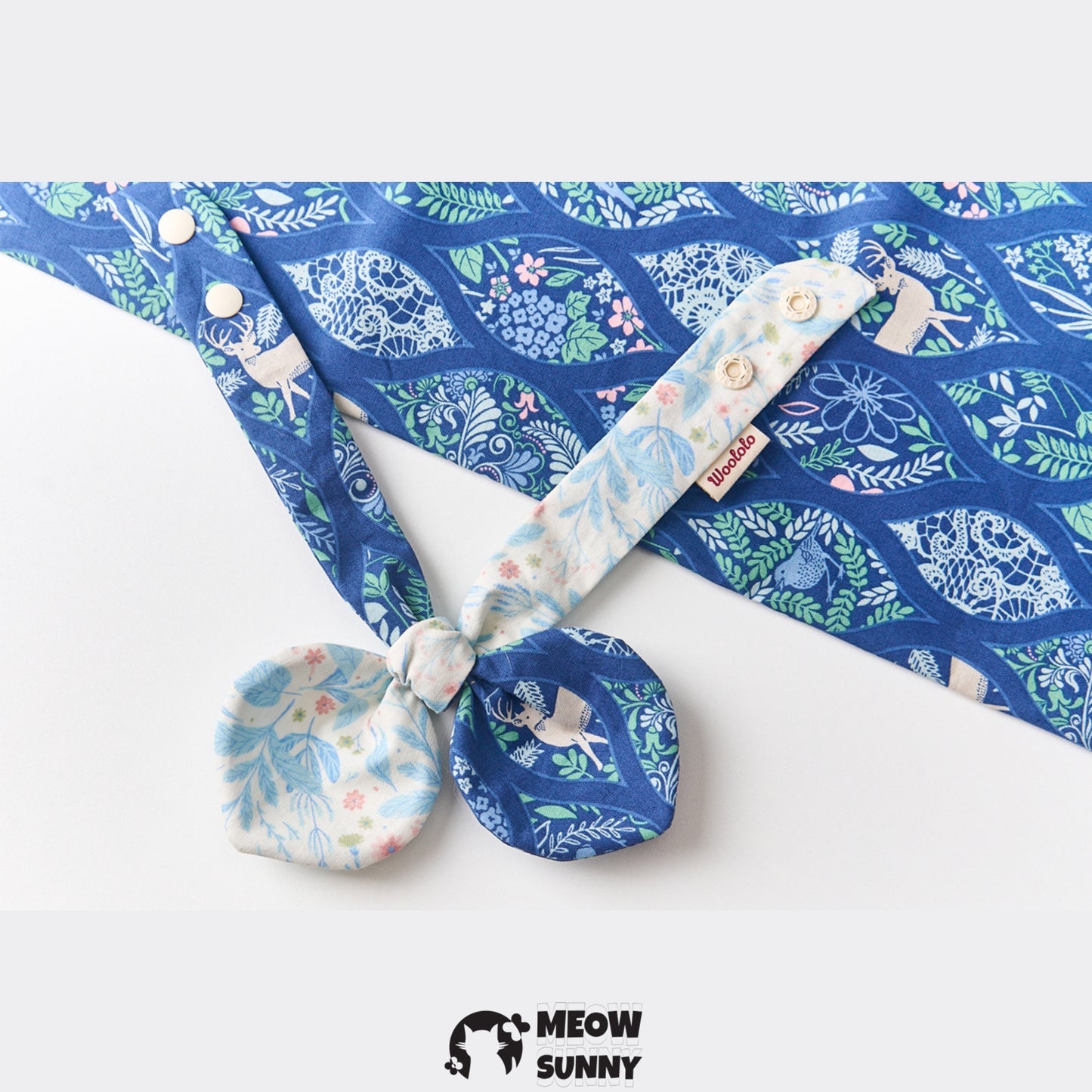 Blue Cute Printed Dog and Cat Bow Tie, Medium