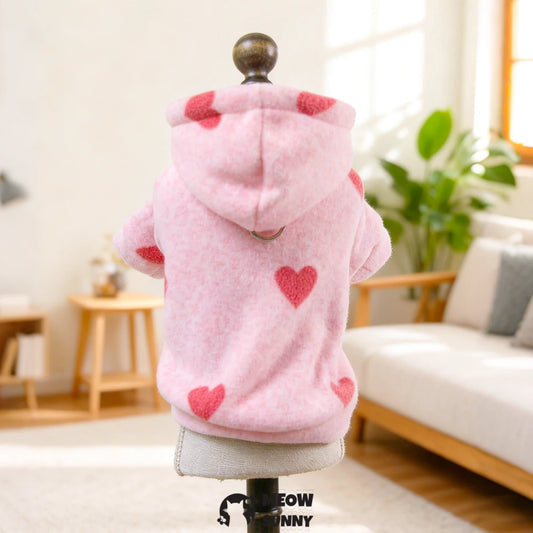 Cute and warm pet hoodie for small dogs, perfect for autumn and winter.