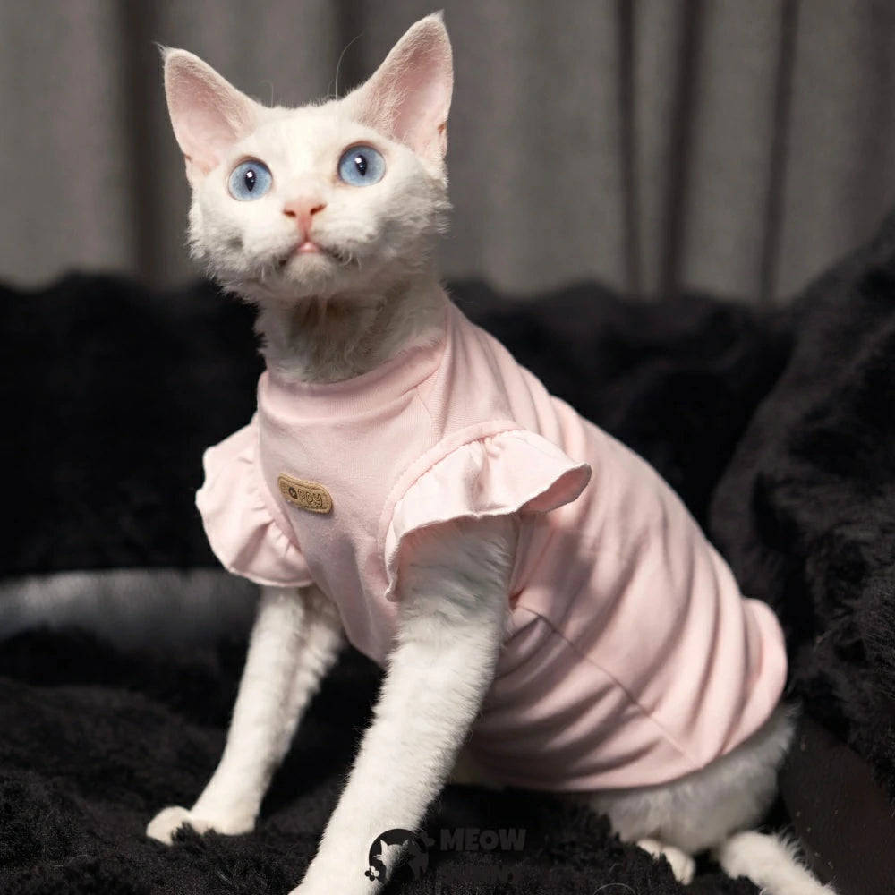 Flutter sleeves, hairless cat-patterned pink vest with lace trim