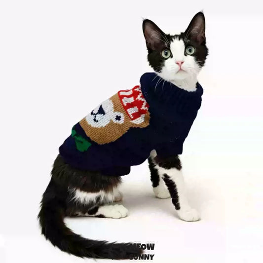 Hairless cat clothes: Cute and warm knitted sweater for cats.