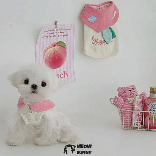 Pet clothes, dog home wear, peach-patterned sleeveless vest.