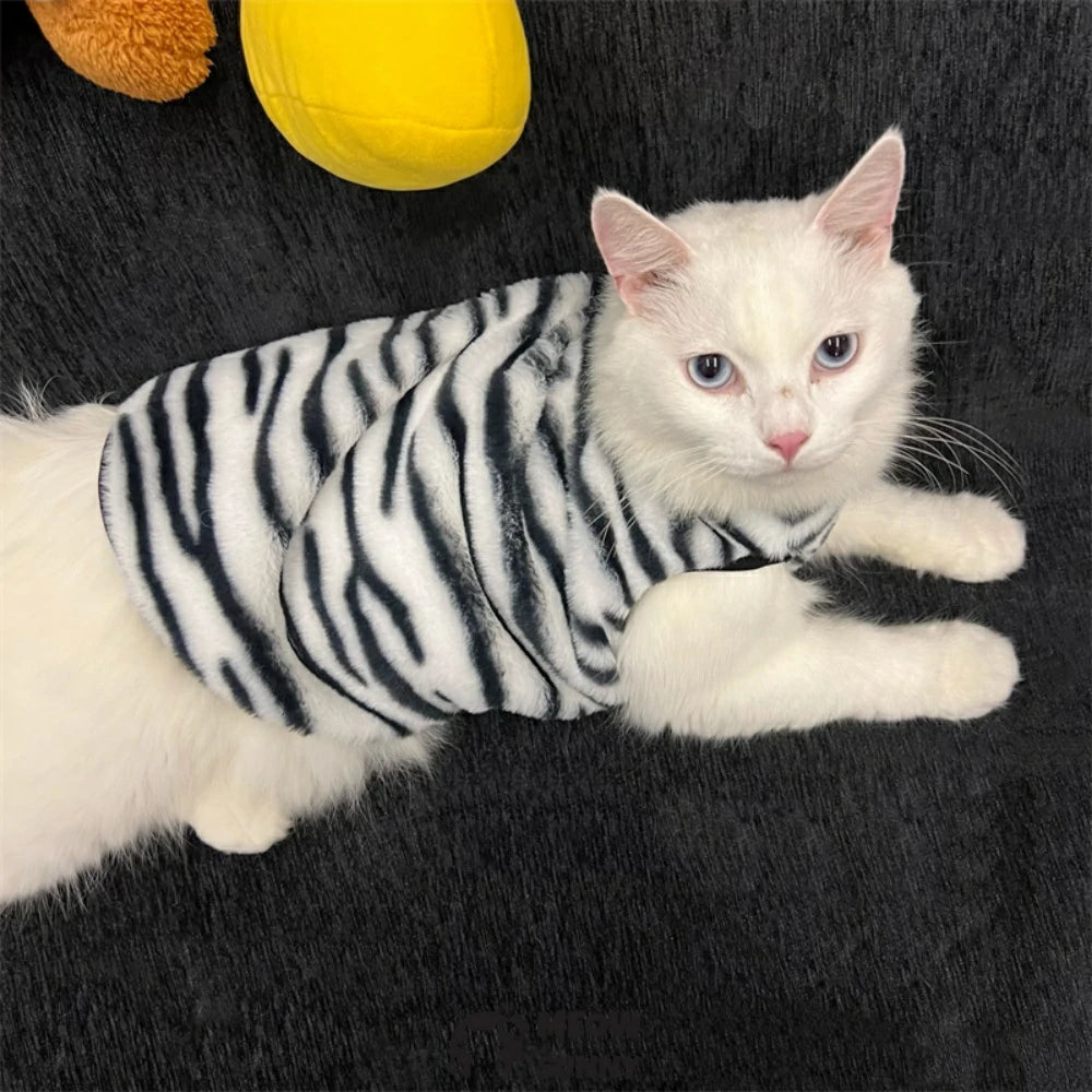 Striped cat clothes thickened flannel anti-shedding vest