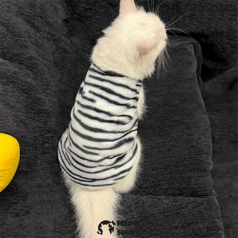 Striped cat clothes thickened flannel anti-shedding vest