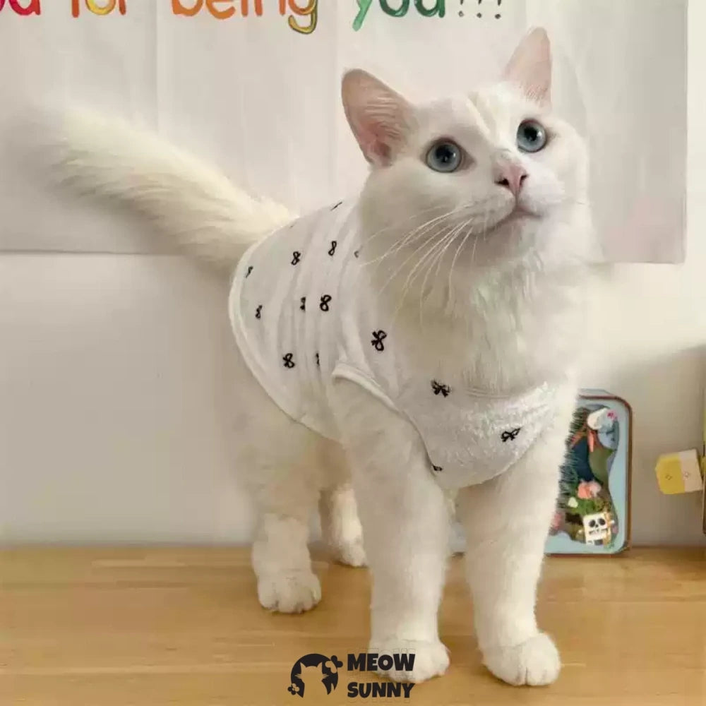 Thickened, anti-shedding, anti-freezing, cute vest with bowknot cat clothes